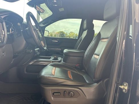 Used 2020 GMC Sierra 1500 AT4 w/ AT4 Premium Package AWD/4WD image 8