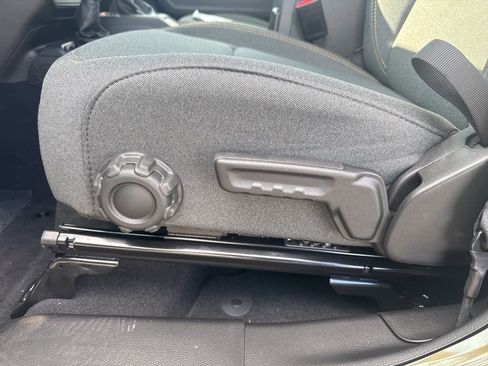 New 2025 Jeep Gladiator Sport image 23