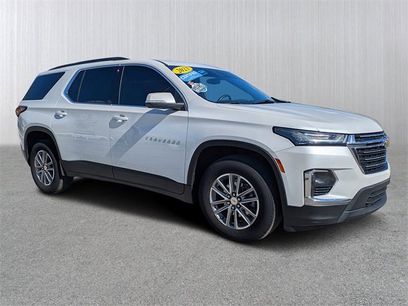 Used 2023 Chevrolet Traverse LT