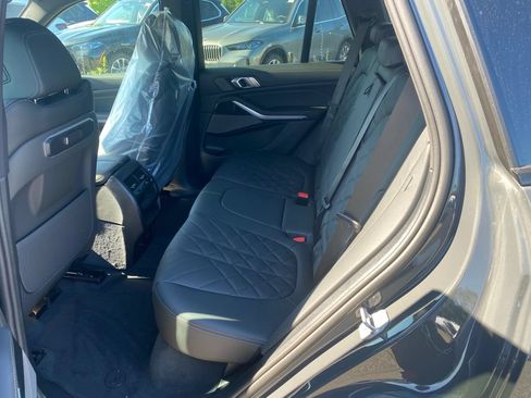 New 2026 BMW X5 xDrive40i w/ M Sport Package AWD/4WD image 7