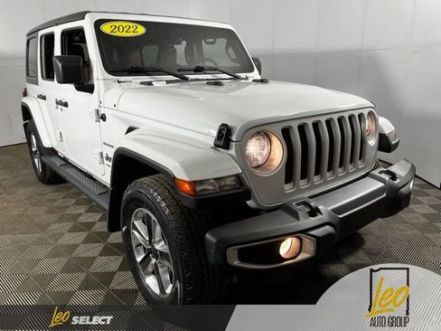 Used 2022 Jeep Wrangler Unlimited Sahara w/ Safety Group image 7