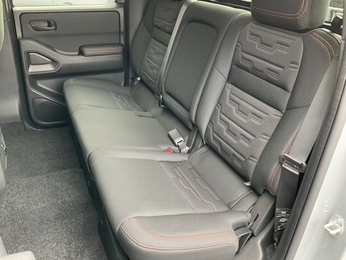 Used 2026 Nissan Frontier PRO-4X w/ Pro-4x Convenience Package image 37