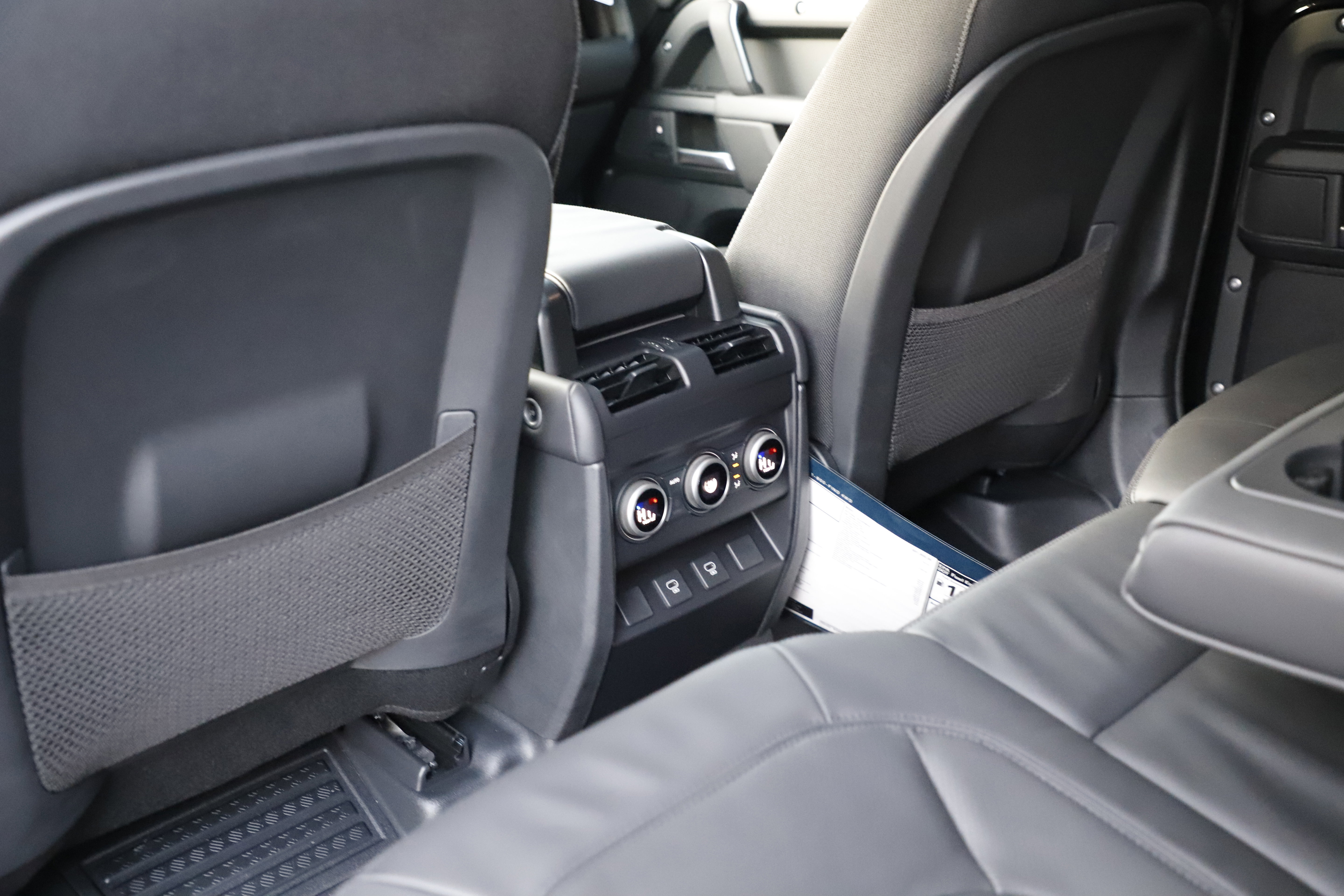 New 2025 Land Rover Defender 110 X AWD/4WD image 16