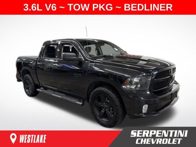 Used 2018 RAM 1500 Express w/ Black Ram 1500 Express Group AWD/4WD image 1