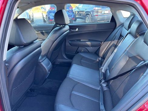 Used 2019 Kia Optima S image 11