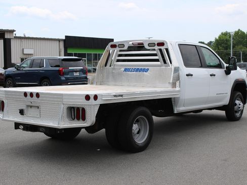 Used 2025 GMC Sierra 3500 Pro w/ Convenience Package AWD/4WD image 7