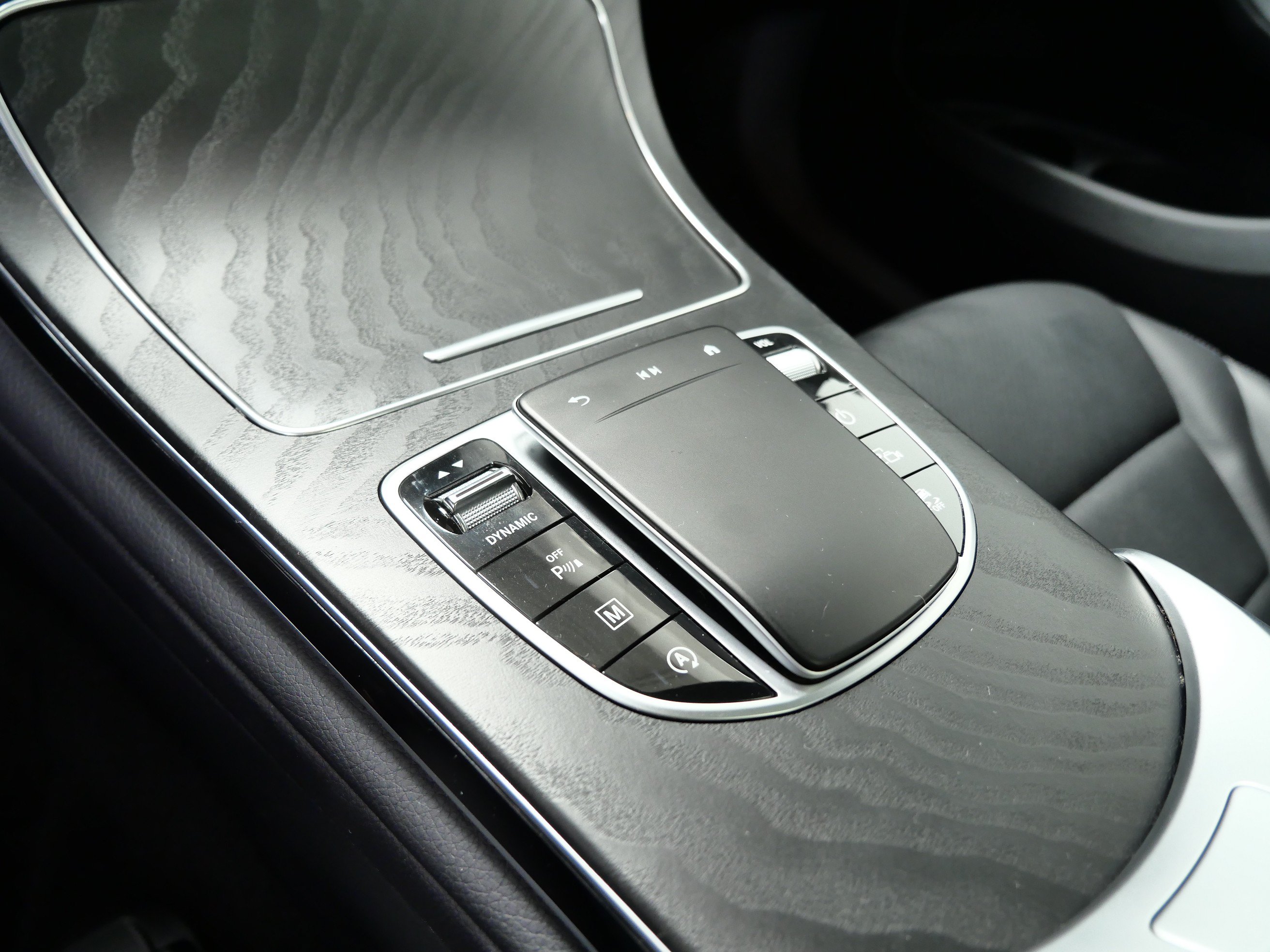 Used 2022 Mercedes-Benz GLC 300 4MATIC image 22