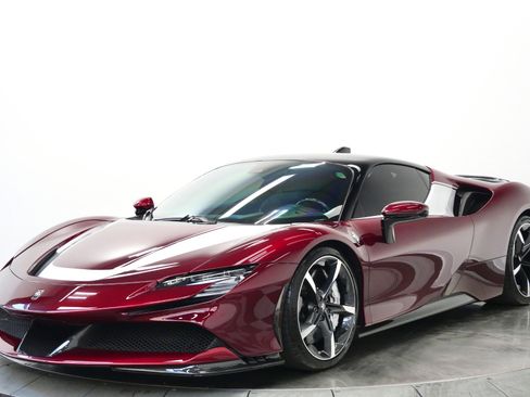 Used 2021 Ferrari SF90 Stradale image 5