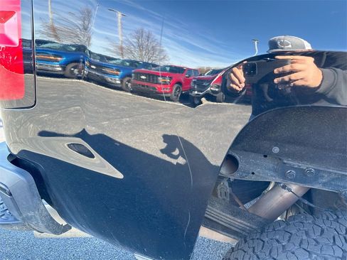 Used 2019 Chevrolet Silverado 2500 LTZ w/ Duramax Plus Package image 35