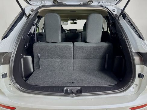 Used 2024 Mitsubishi Outlander ES image 23