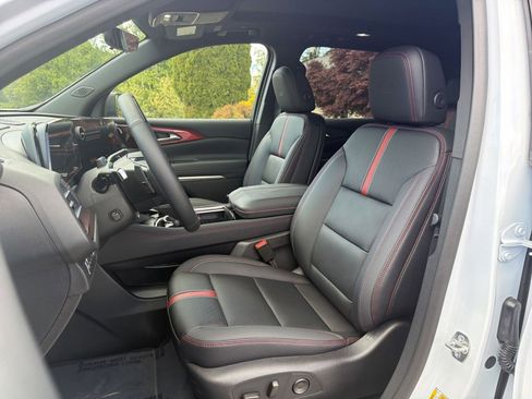 New 2026 Chevrolet Traverse RS AWD/4WD image 13