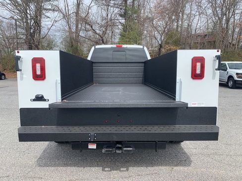 New 2026 Ford F450 XL w/ XL Chrome Package AWD/4WD image 8