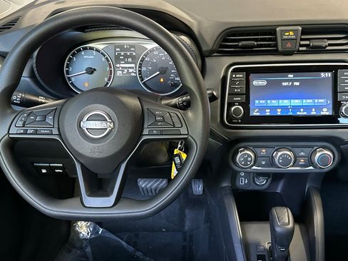 Used 2025 Nissan Versa S w/ S Plus Package image 14
