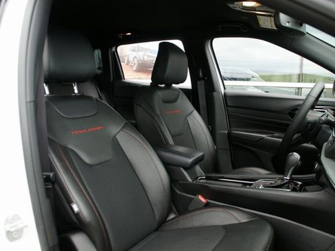 Used 2025 Jeep Compass Trailhawk image 35