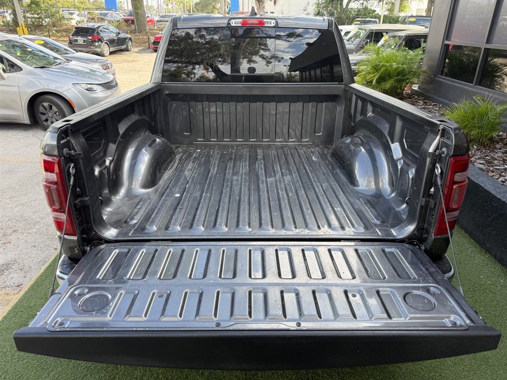 Used 2022 RAM 1500 Limited AWD/4WD image 6