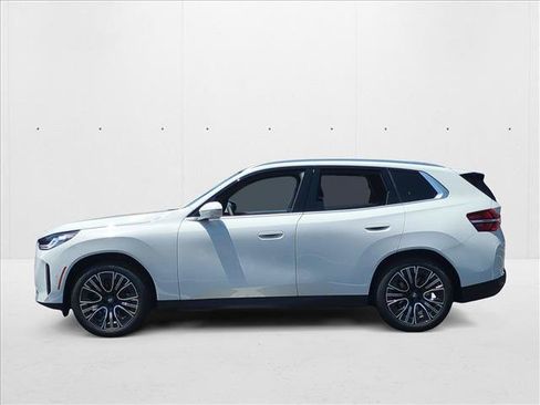 Used 2026 BMW X5 sDrive40i w/ M Sport Package RWD image 2
