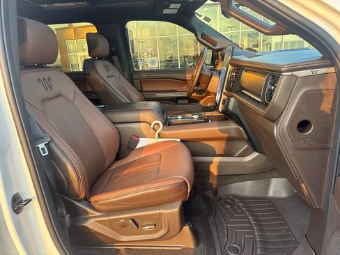 Certified 2024 Ford Expedition King Ranch AWD/4WD image 32