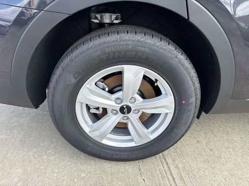 New 2026 Kia Sorento LX FWD image 10