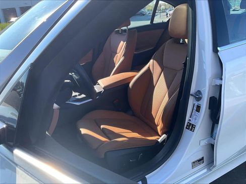 Used 2024 BMW 330i xDrive Sedan w/ Premium Package AWD/4WD image 27