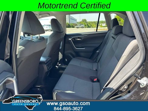 Used 2025 Toyota RAV4 XLE FWD image 20