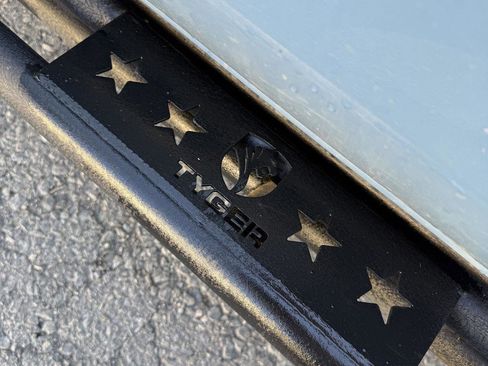 Used 2019 Toyota Tacoma TRD Off-Road AWD/4WD image 15