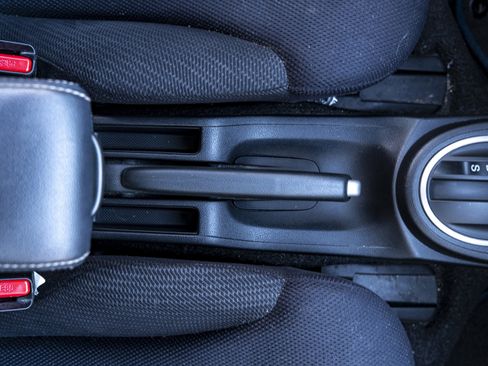 Used 2013 Honda Fit Sport image 26