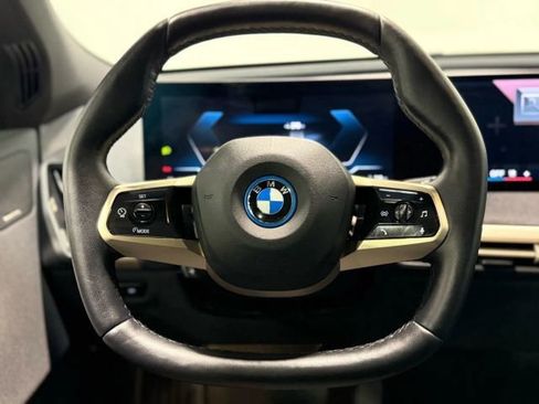 Used 2024 BMW iX xDrive50 w/ Premium Package image 17
