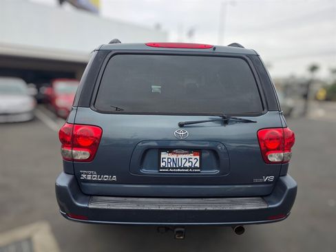 Used 2006 Toyota Sequoia SR5 RWD image 10