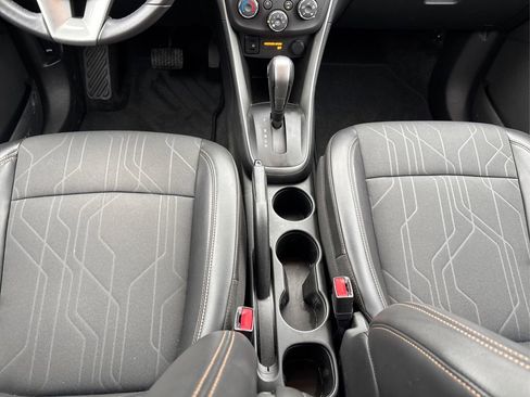 Used 2019 Chevrolet Trax LT w/ LT Convenience Package image 20