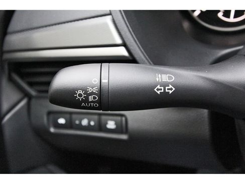 New 2026 Nissan Altima 2.5 SR FWD image 15