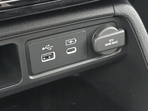 New 2025 Honda Pilot Touring image 16