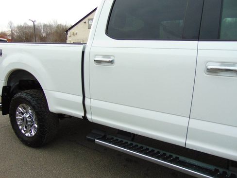 Used 2017 Ford F250 XLT w/ XLT Premium Package image 35
