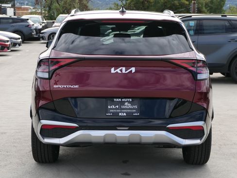 New 2025 Kia Sportage SX image 5