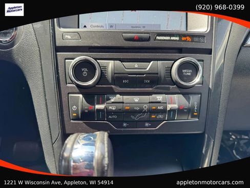 Used 2017 Ford Explorer XLT w/ Equipment Group 202A image 13