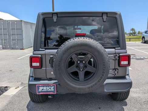 Used 2020 Jeep Wrangler Sport AWD/4WD image 11