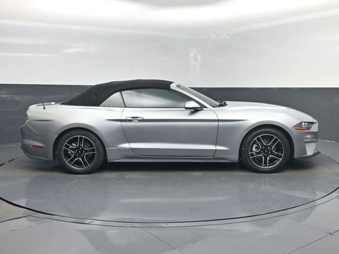 Used 2021 Ford Mustang Premium image 8