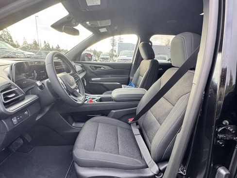 New 2026 Chevrolet Traverse LT image 18