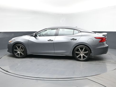 Used 2016 Nissan Maxima SR FWD image 4