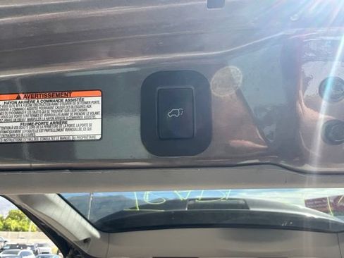 Used 2017 Toyota Sienna XLE AWD/4WD image 19