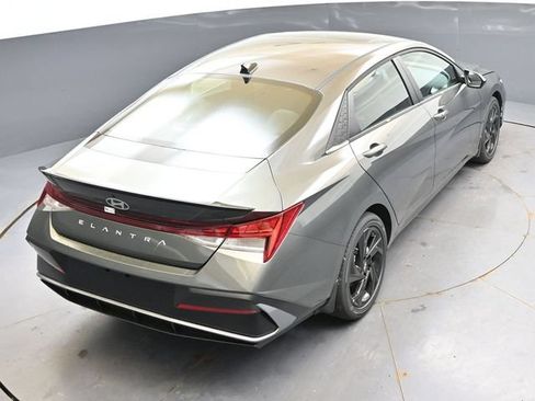 Used 2026 Hyundai Elantra SEL Sport Premium w/ Cargo Package FWD image 51