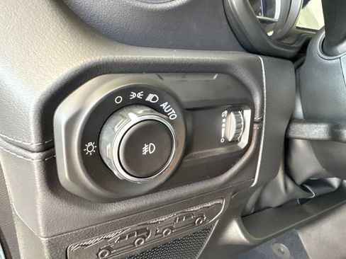 New 2026 Jeep Wrangler Unlimited Sahara AWD/4WD image 12