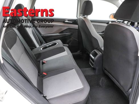 Used 2024 Volkswagen Taos S image 22