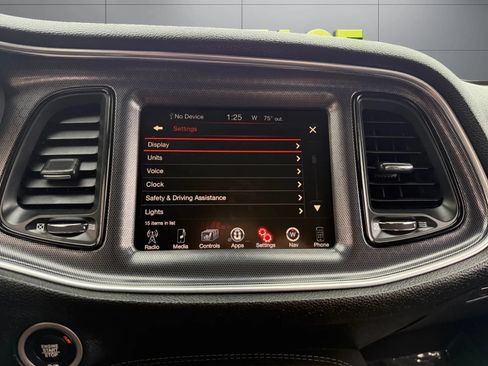 Used 2016 Dodge Challenger R/T Scat Pack w/ Leather Interior Group RWD image 32