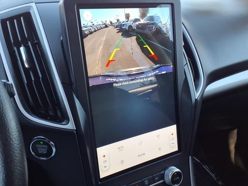 Certified 2024 Ford Edge SE image 27