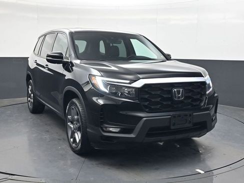 Used 2023 Honda Passport EX-L image 2