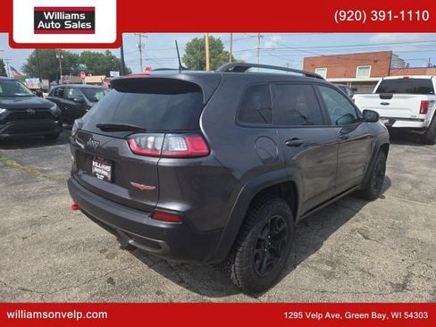 Used 2020 Jeep Cherokee Trailhawk w/ Cold Weather Group AWD/4WD image 3