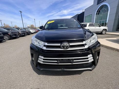 Used 2017 Toyota Highlander Plus w/ Protection Package #3 AWD/4WD image 4