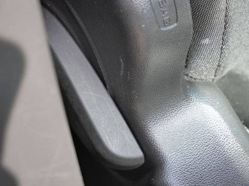 Used 2023 Buick Encore GX Select AWD/4WD image 18