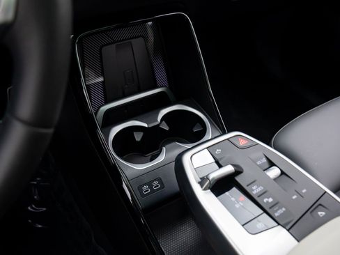 Certified 2025 BMW X2 xDrive28i w/ Premium Package image 12