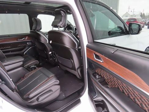 Used 2024 Jeep Grand Cherokee L Summit w/ Advanced Protech Group IV image 30